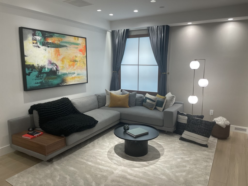 Bright Smart Home Lighting in Modern Living Room