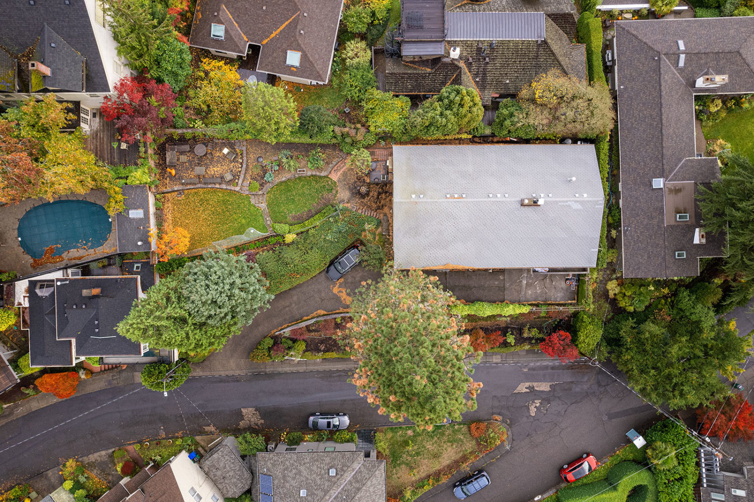 overhead view of houses and backyards in portland oregon